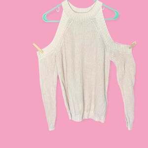 Forever 21 Blush Pink Cold Shoulder Knit Sweater
